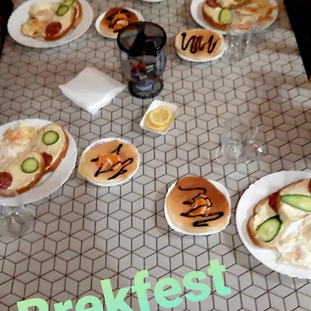 Проживание в семье затишні карпати)) *